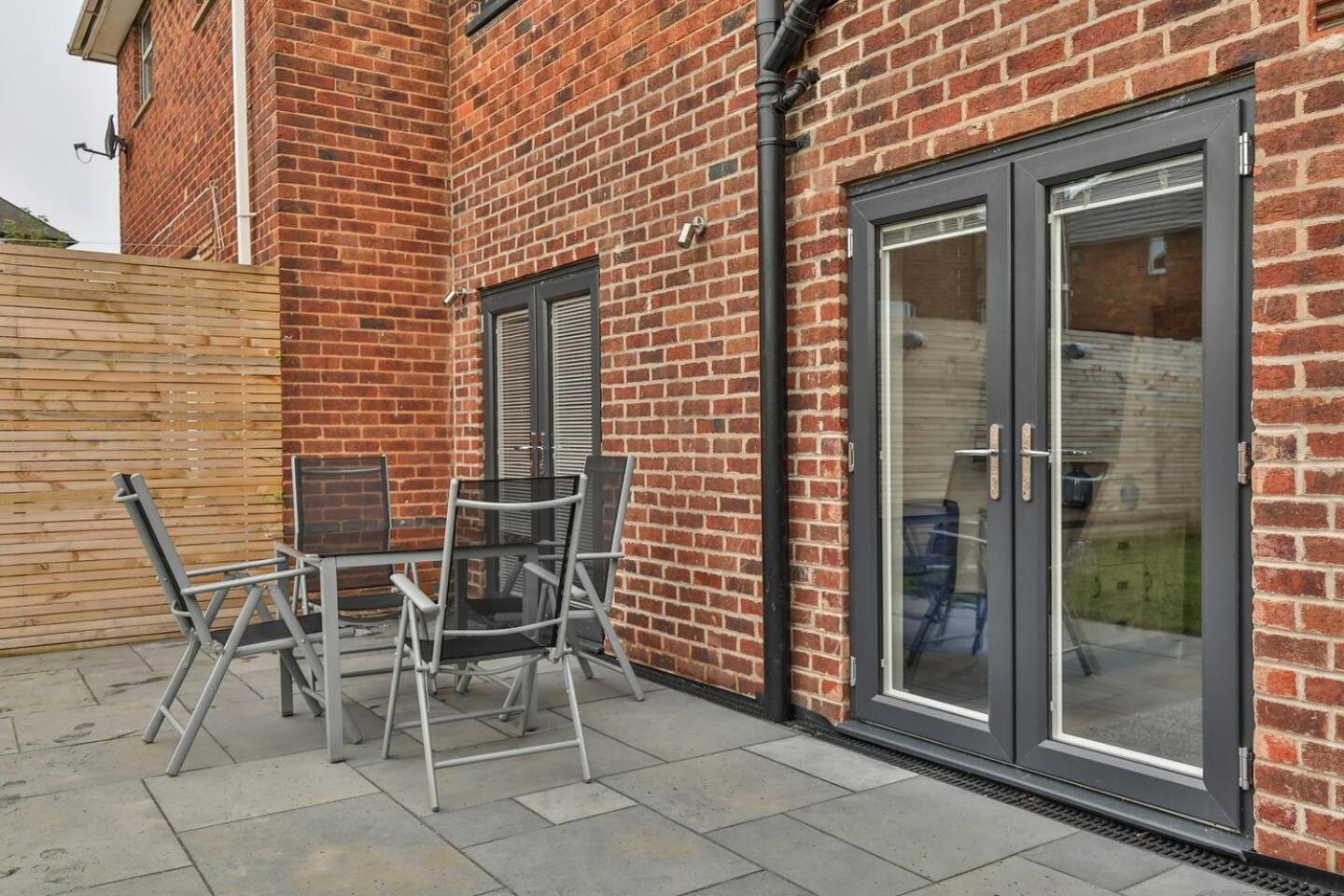 Magnificent, Renovated Whole House With Garden Villa Sheffield Luaran gambar